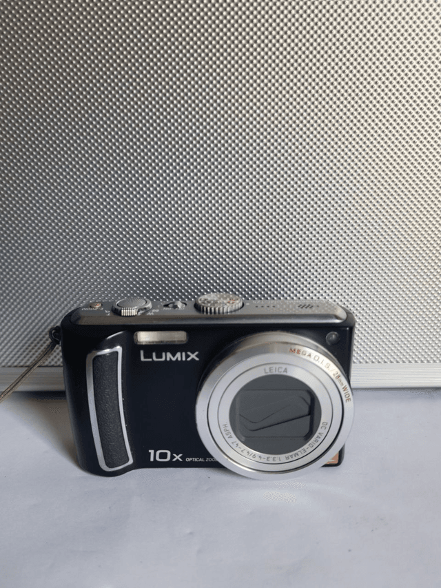 Panasonic Lumix DMC-TZ5
