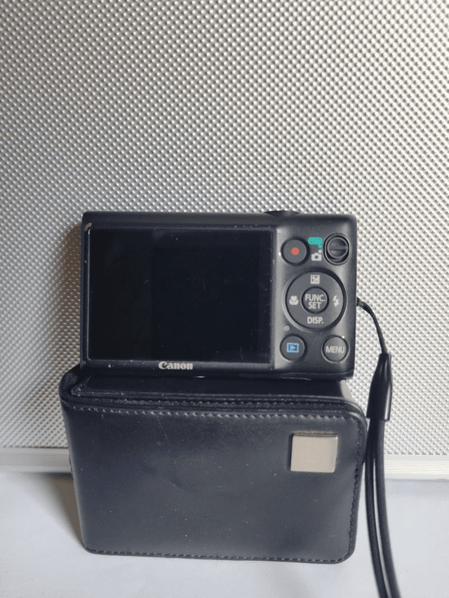 Canon Ixus 220HS