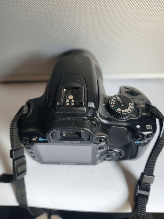 Canon EOS 400D avec Objectif EF 35-80mm 1:4-5.6