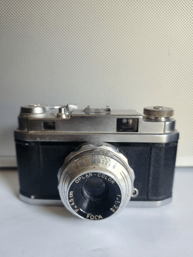 Foca Sport 2 avec Objectif Oplar Color 45mm f/2.8
